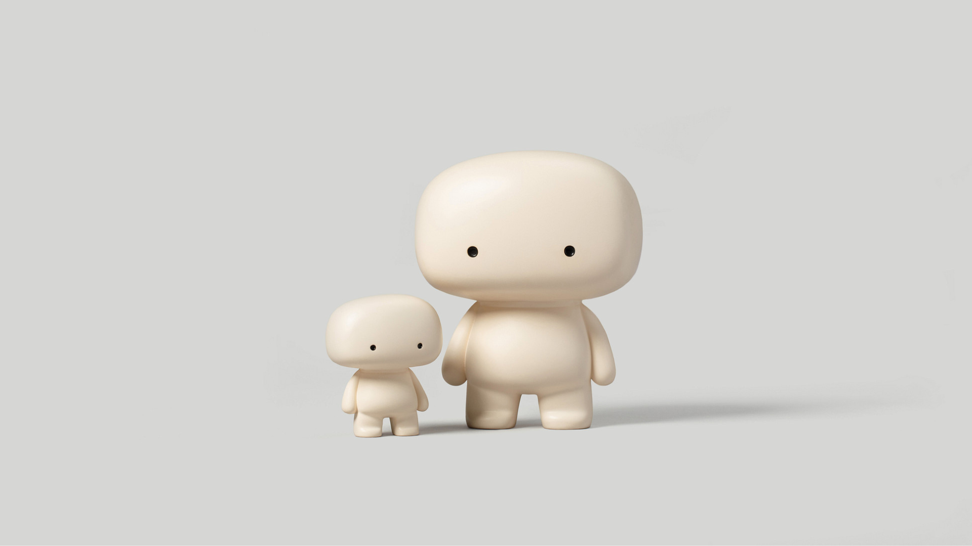 The 2-inch blumo totem beside the original 4-inch blumo figure for scale