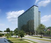 http://wtop.com/money/2016/02/csc-moving-headquarters-to-tysons-corner/