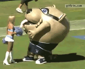 [Image: 1296151109_tennessee-titans-mascot-eats-...fit=bounds]