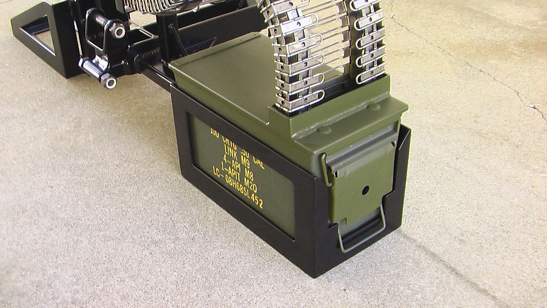 Custom M2HB M3 Tripod Adapter with Flexible Feed Chute-img-2