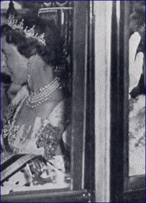 Necklace diamond 1953 coronation_zps5hkuv8tq