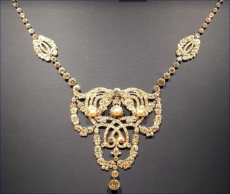 Cartier stomacher_zpsaev7nwds