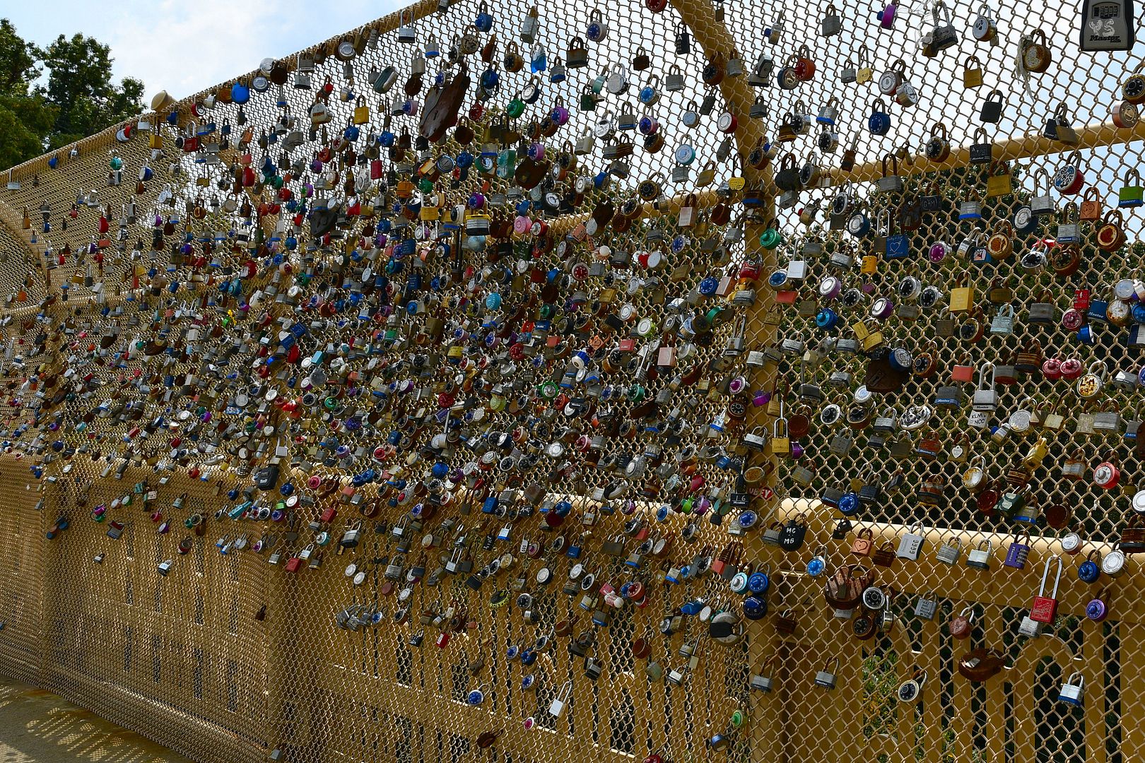 LockBridge105