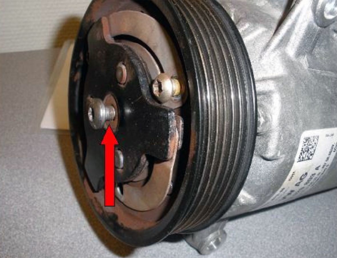 Pulley leaking grease UK Volkswagen Forum