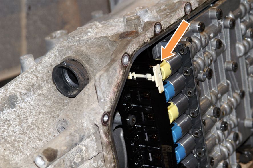 No reverse gear! Only drive but hardly, Transmission fault limited gears available. Range