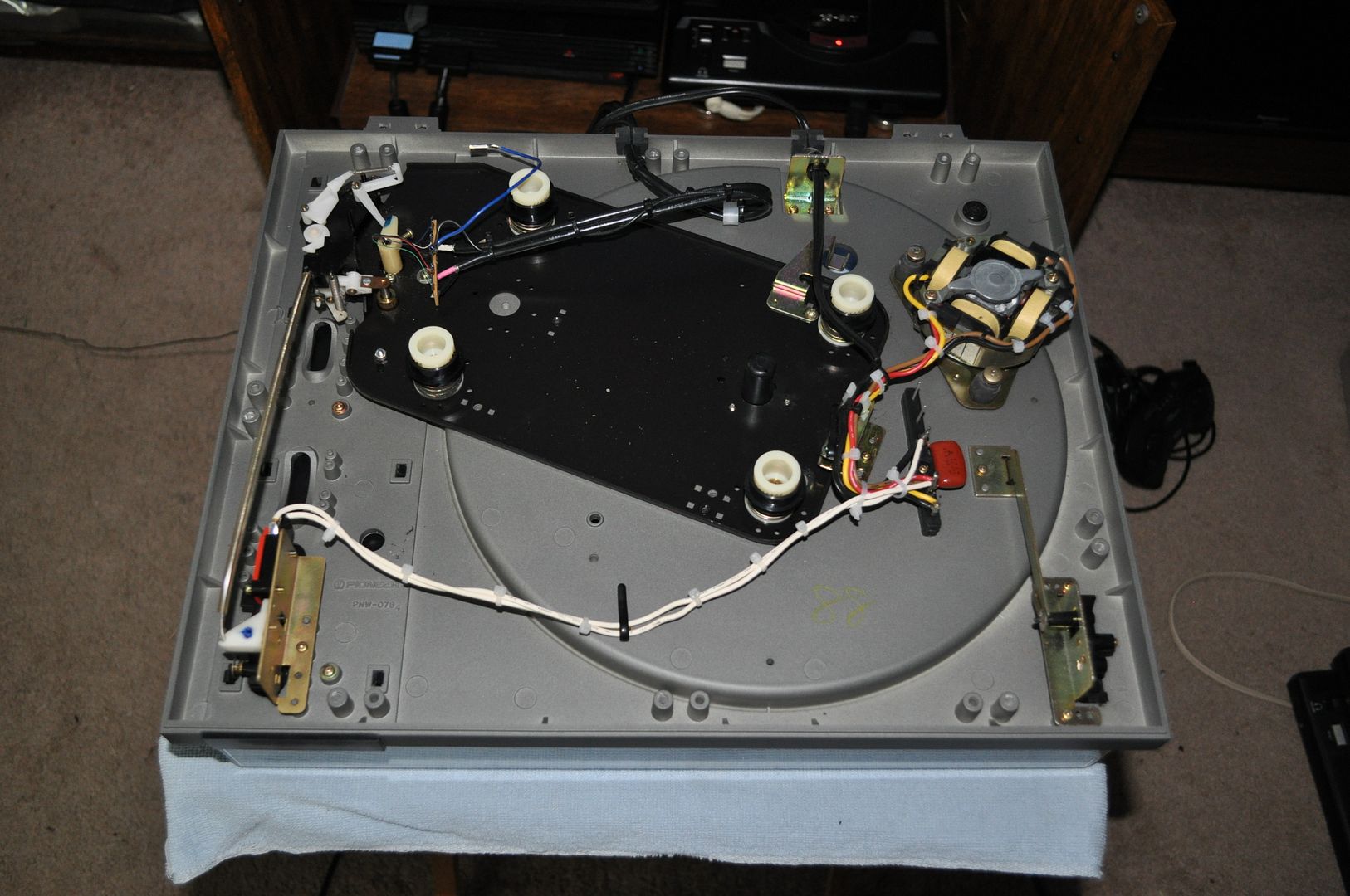 Hi-Fi STEREO - AUDIO/VIDEO Gearheads, Anyone? DSC_6785