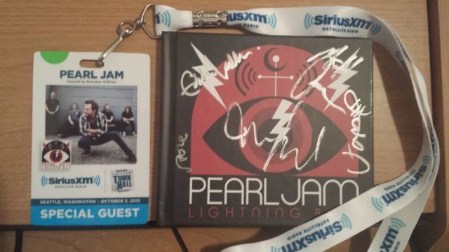 Image: https://hosting.photobucket.com/albums/oo47/dmbolp/cf5477bb-f5ea-4bb1-9894-29ab0cdb47ed_zps51b8899a.jpg?width=1920&height=1080&fit=bounds