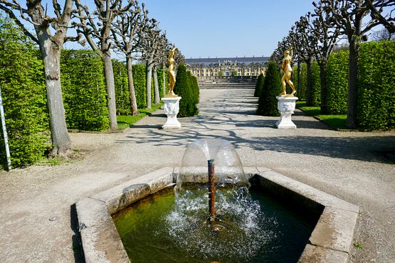 Gartentheater und Galerie