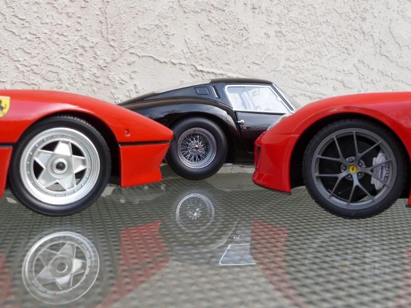 Hotwheels Elite 1:18 Ferrari 599 GTO - DiecastSociety.com
