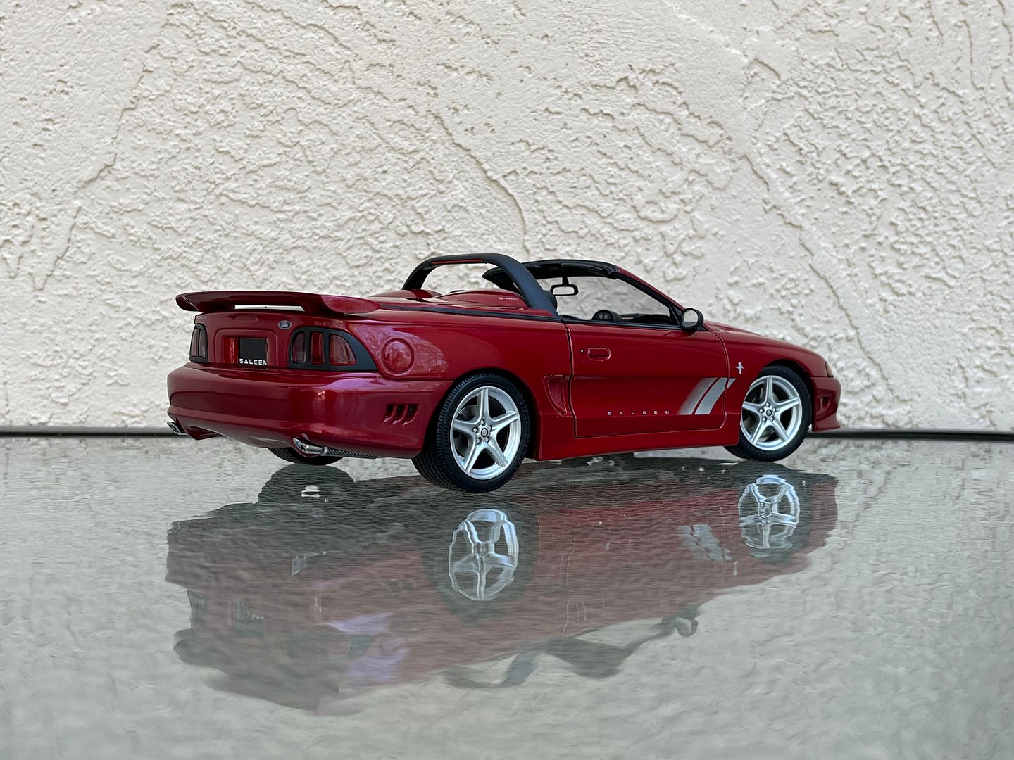 ミニカー 1/18 SALEEN Mustang S351 Convertible FORD MUSTANG SALEEN S351 CONVERTIBLE YELLOW AUTOart 1:18 BRAND NEW