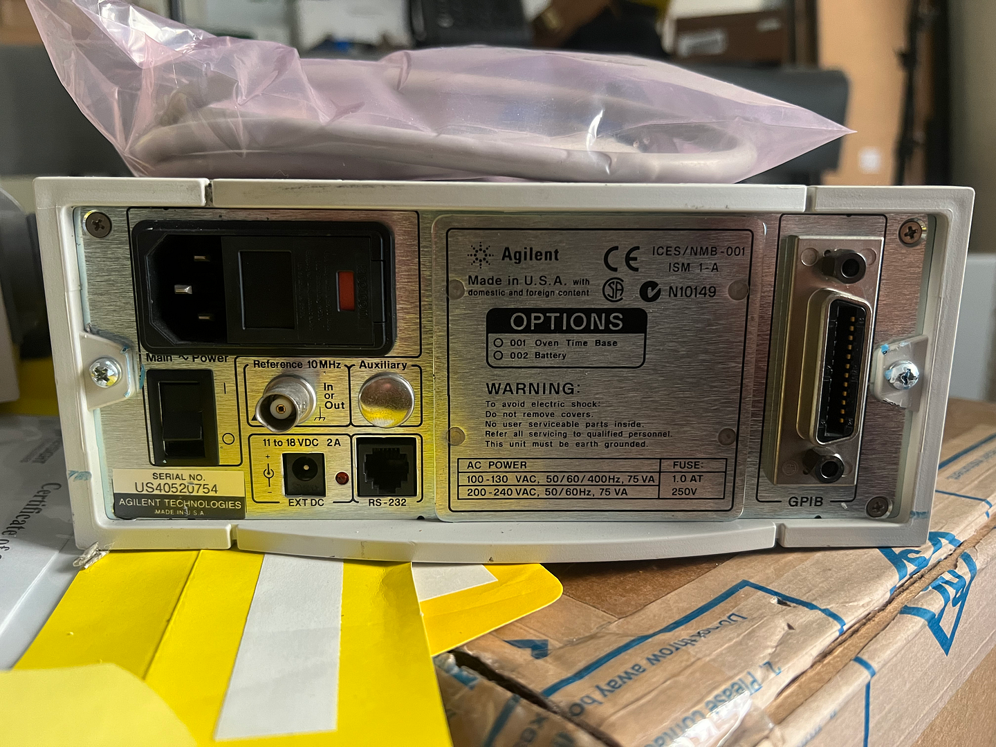 Agilent 53152A microwave frequency counter