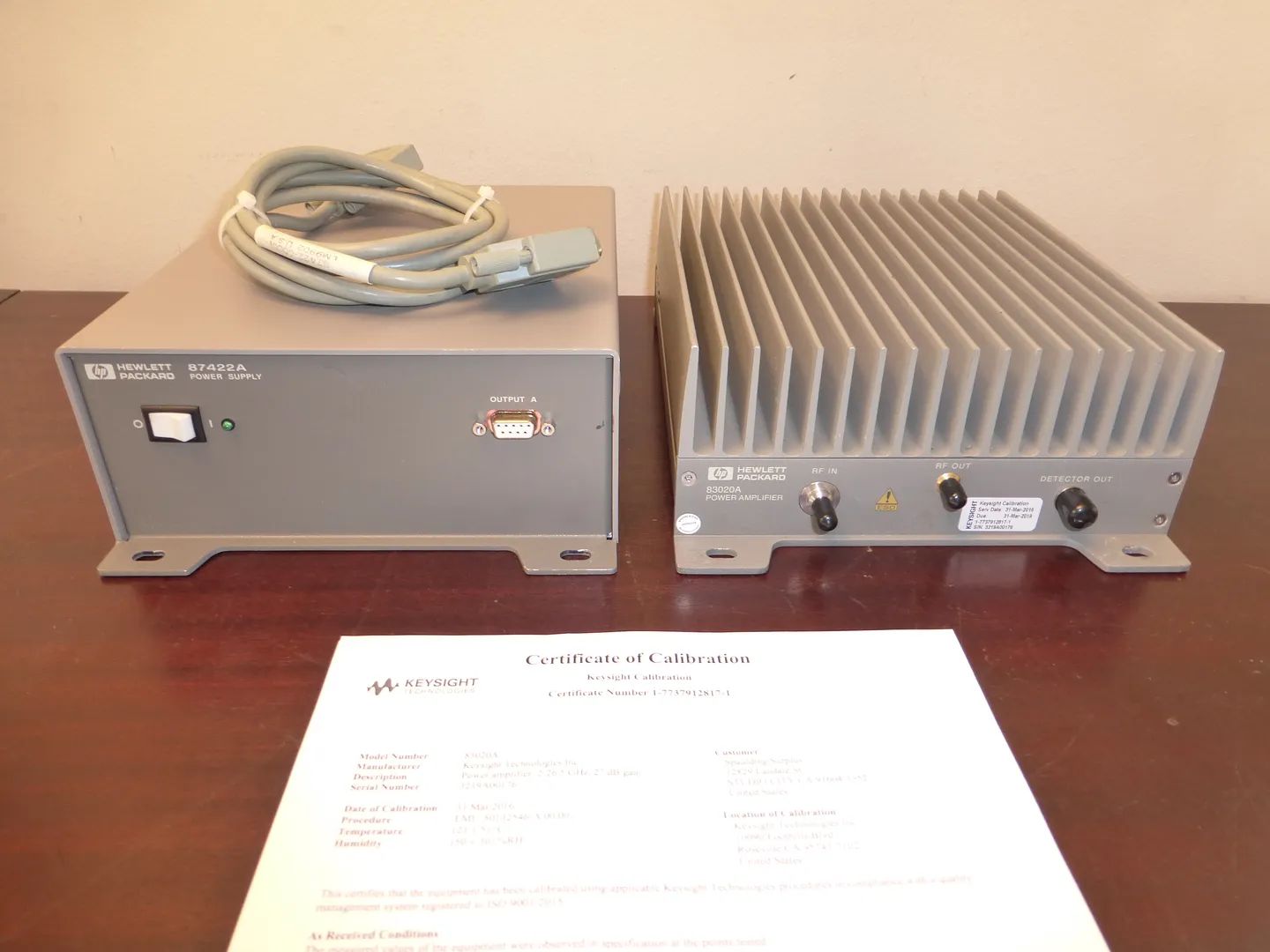 Agilent 83020A microwave amplifier