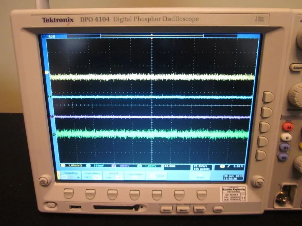 Tektronix DPO4104 digital oscilloscope