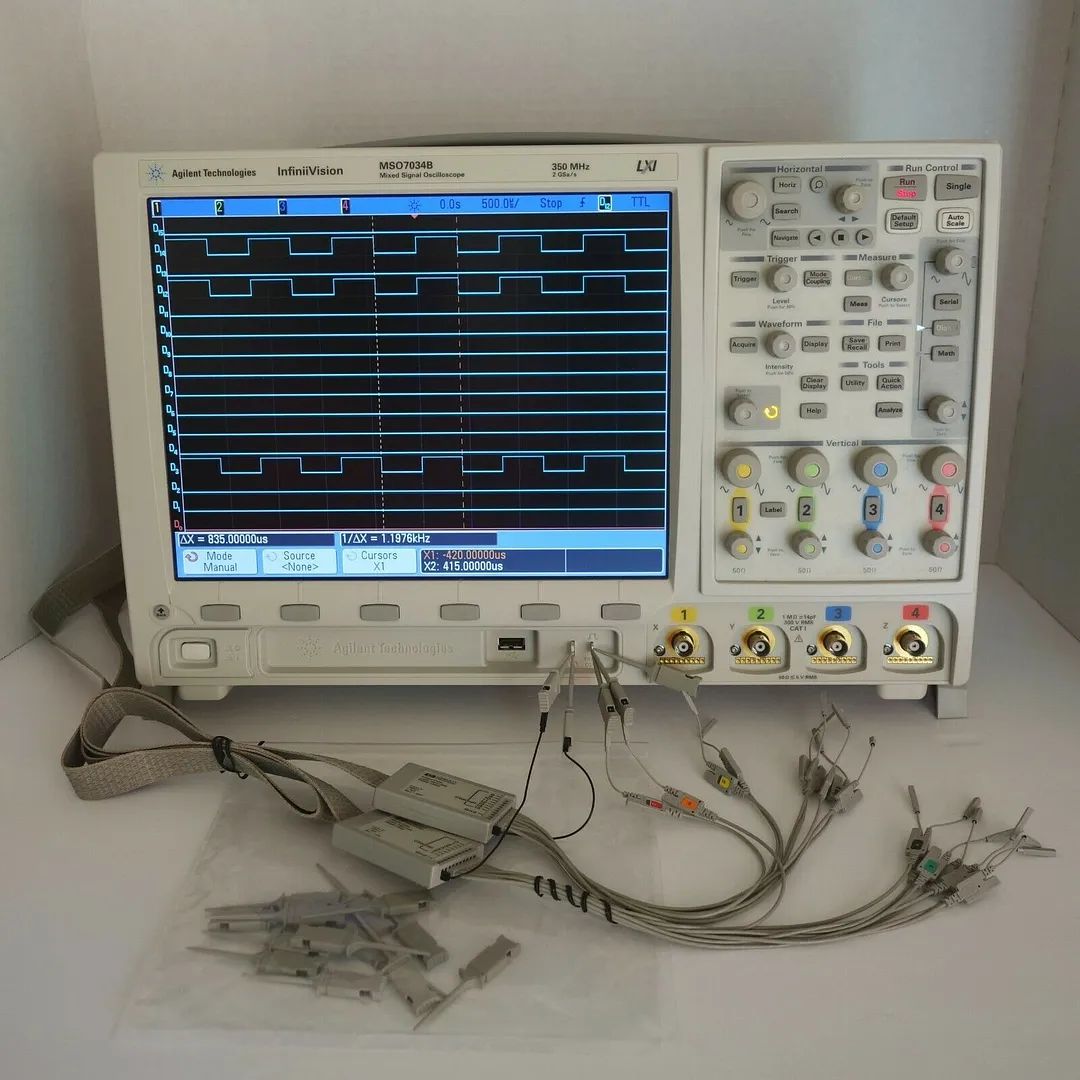 Agilent MSO7034B oscilloscope