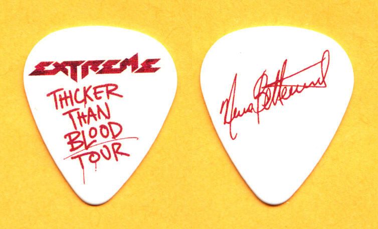 Nuno Bettencourt Guitar Score : 17 Songs w/tab Extreme