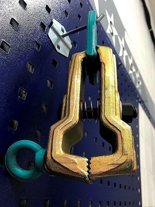 ultra_sharp_clamp_image