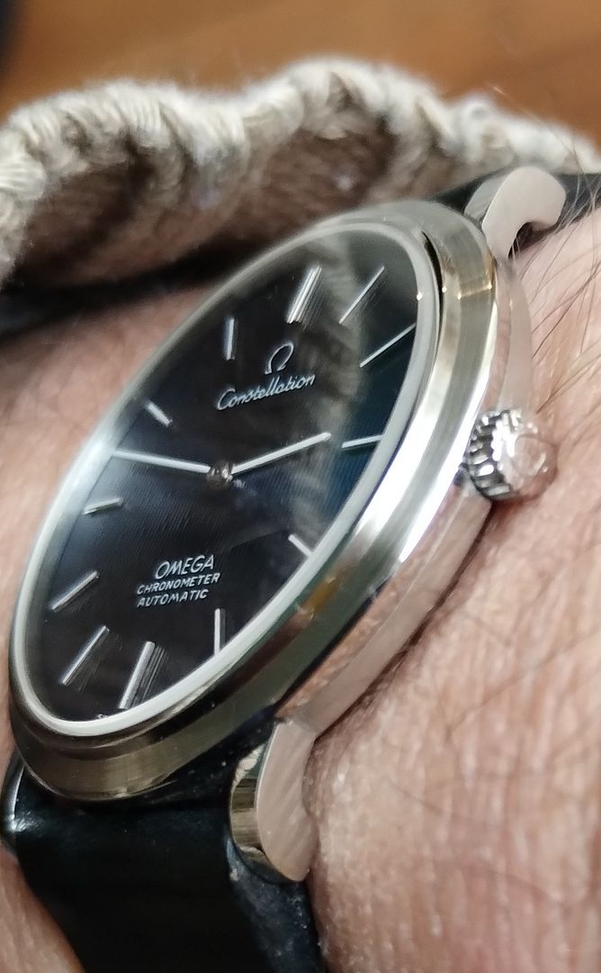 Omega Constellation chronometre automatique 157.0001 - cadran tapisserie bleu Dd919752-7219-4f87-8fd7-c858a6354606