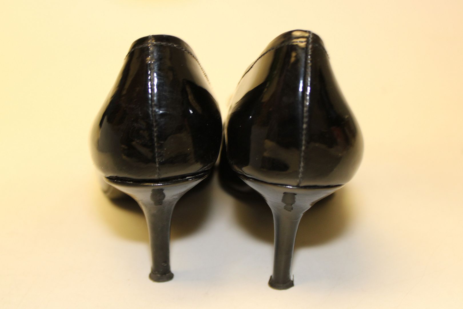 10-16 (853)