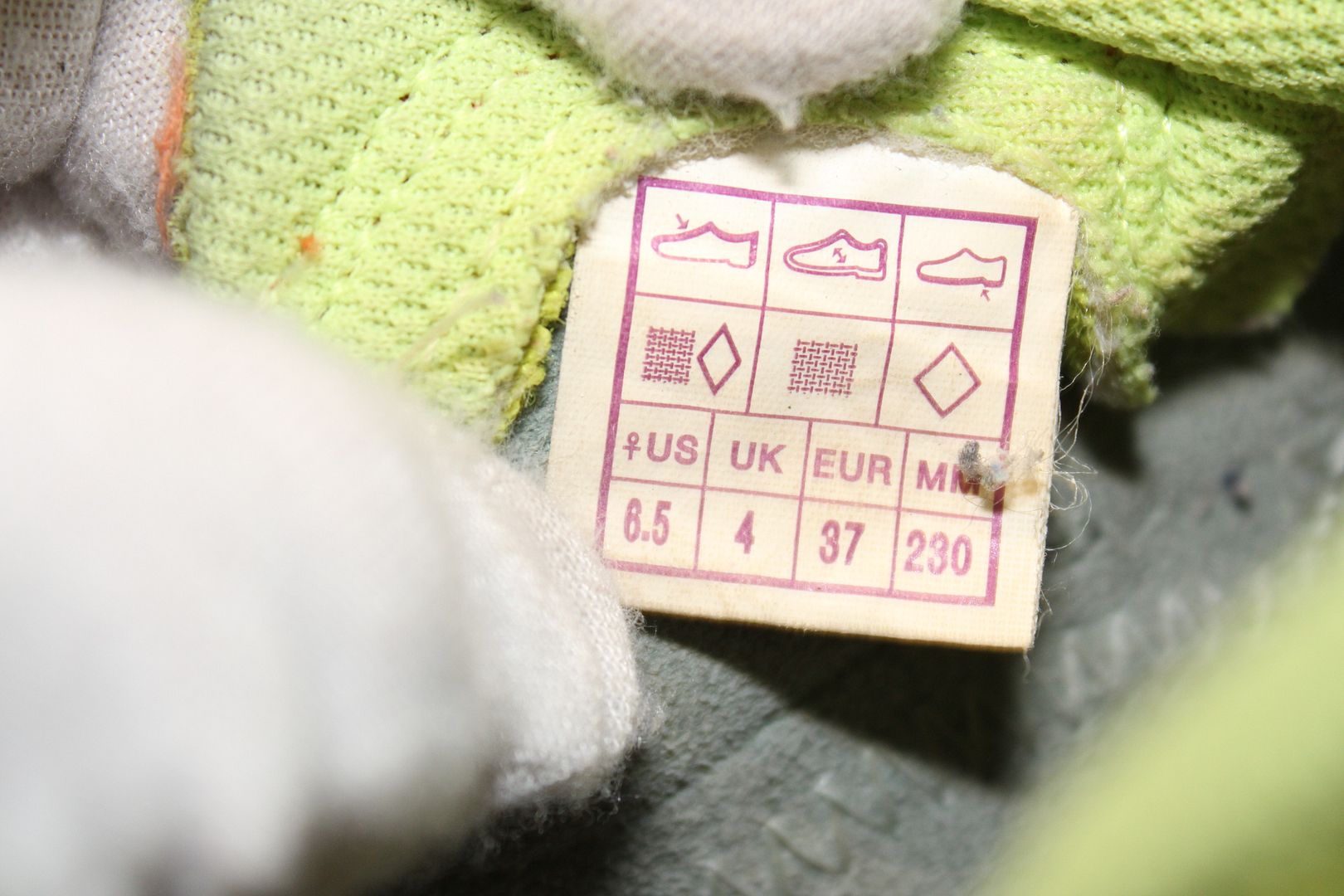 11-11 (646)