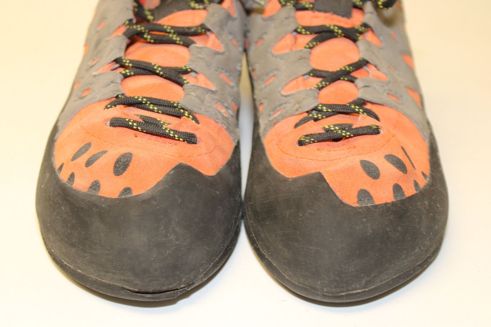 La Sportiva Tarantulace Rock Climbing Shoes - Men\'s Size 10 - Orange La Sportiva Tarantulace Mens Size 8 40.5 Orange Gray Suede  main image 2