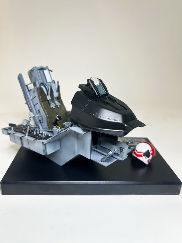 1/12 F-16A - Fighting Falcon - Cockpit