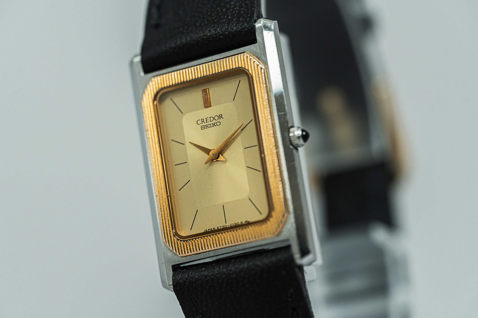 NEAR MINT* Vintage SEIKO CREDOR 6730-5100 Quartz 14K Bezel