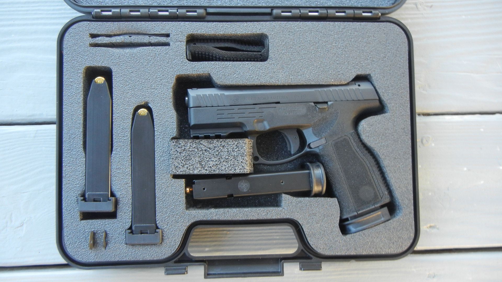 DEAL ALERT - some queer looking pistol - STEYR C9-A2 | Page 2 | The FAL ...