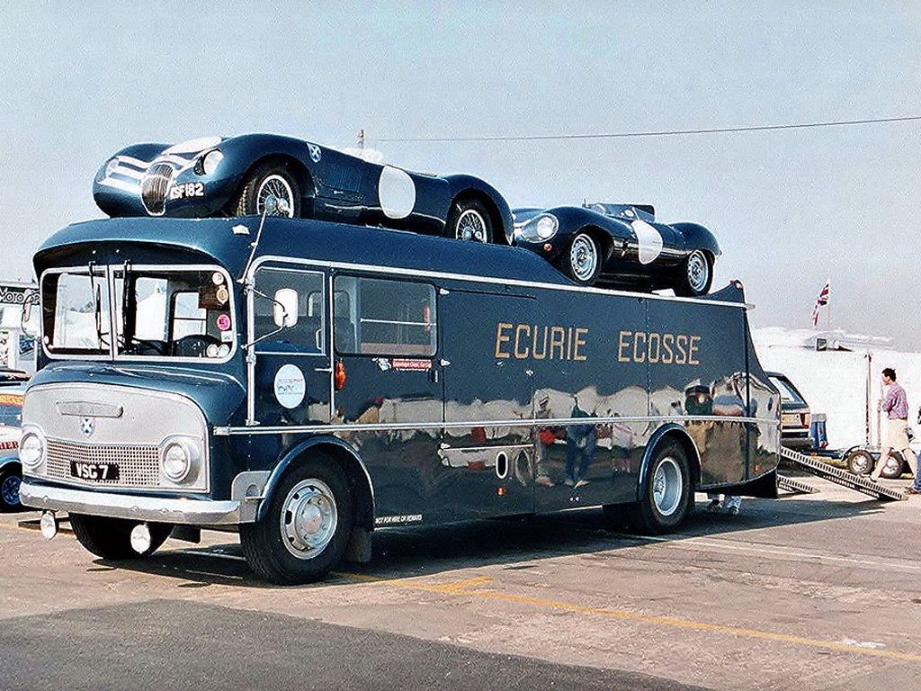 Commer TS3 racetransporter "Ecurie Ecosse"