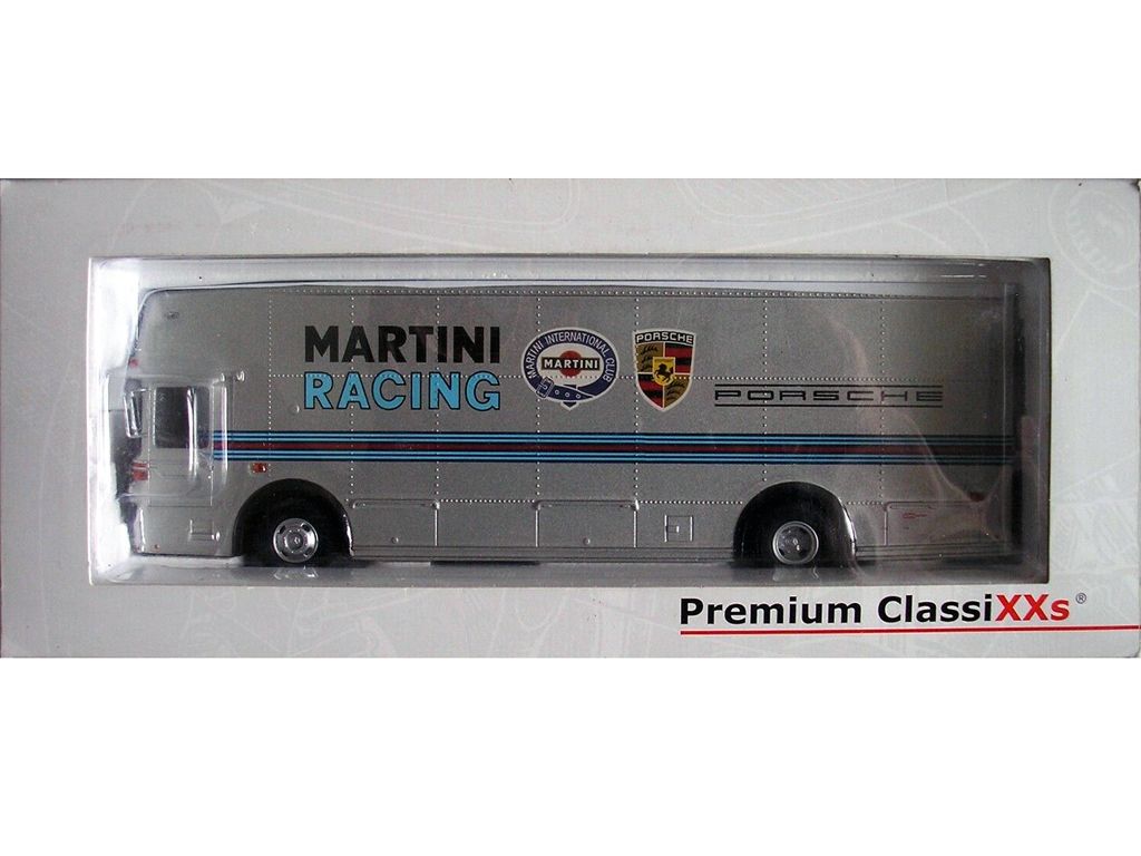 Mercedes O 317 racetransporter "Martini Porsche"