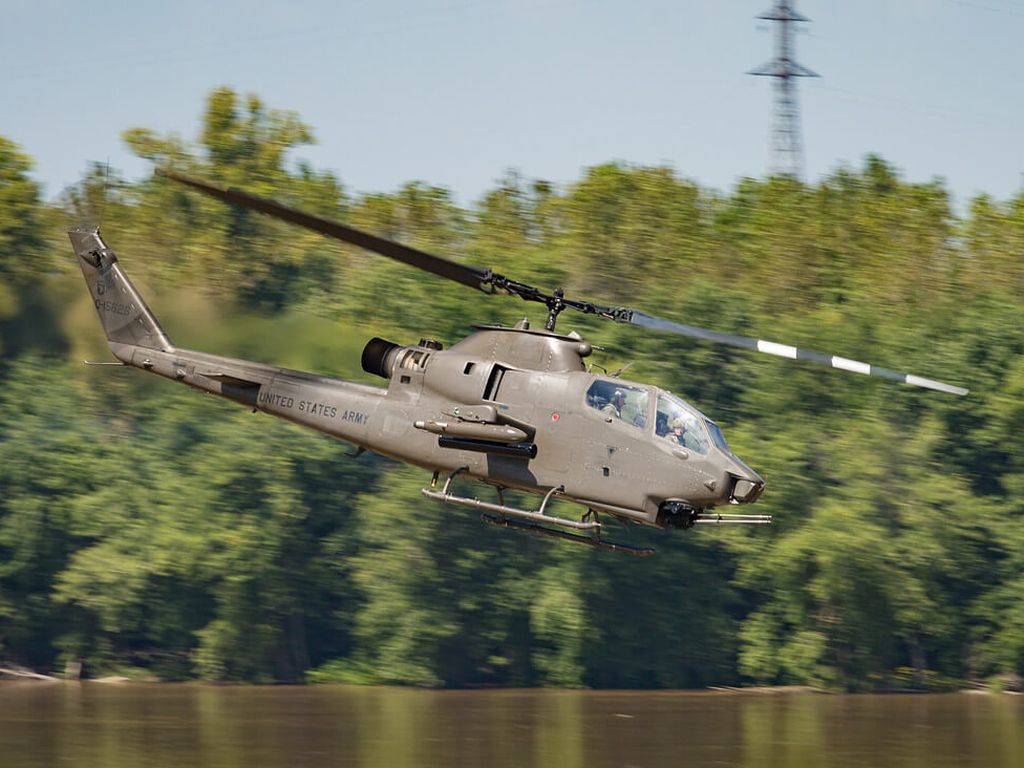 1980 Bell AH-1F Cobra