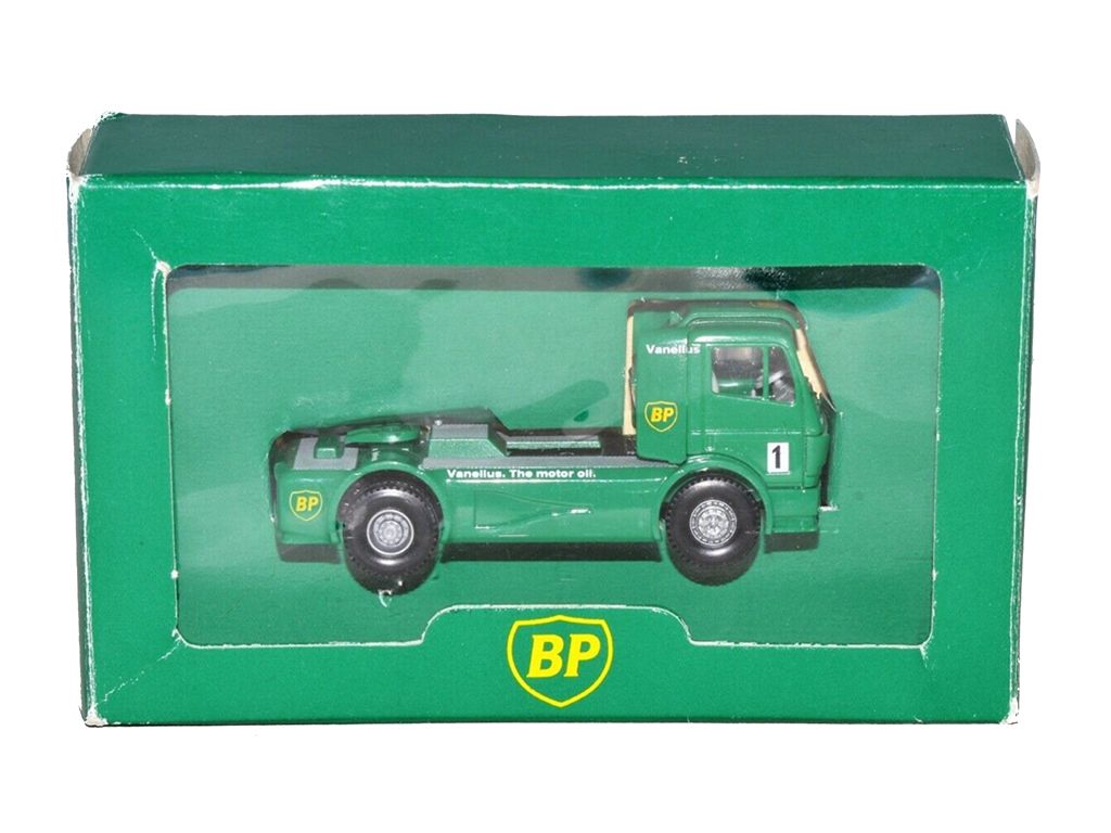 Mercedes 1450 LS racetruck "BP"