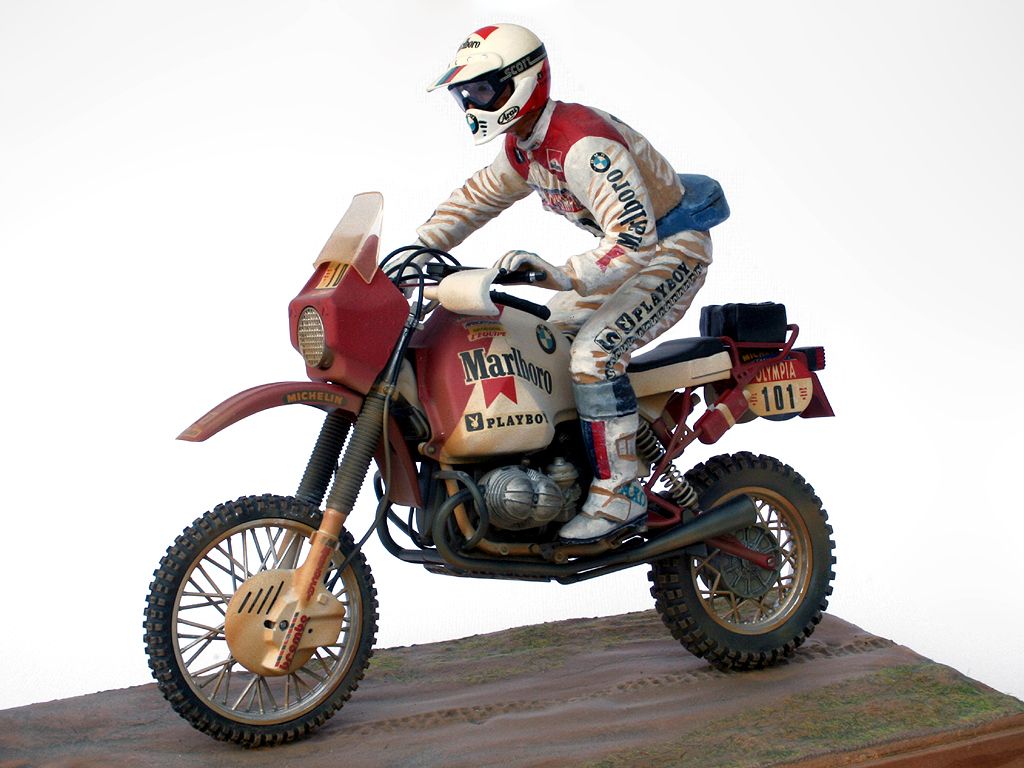 BMW R80G/S with Paris-Dakar Rider