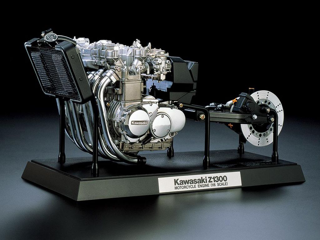 Kawasaki Z1300 Motorcycle Engine