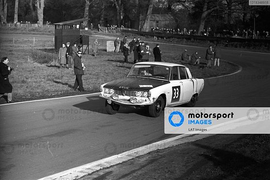 British Rally Championship Champions Collection - Page 2 Roger_clark_1965_rac_rally_rover_2000_1