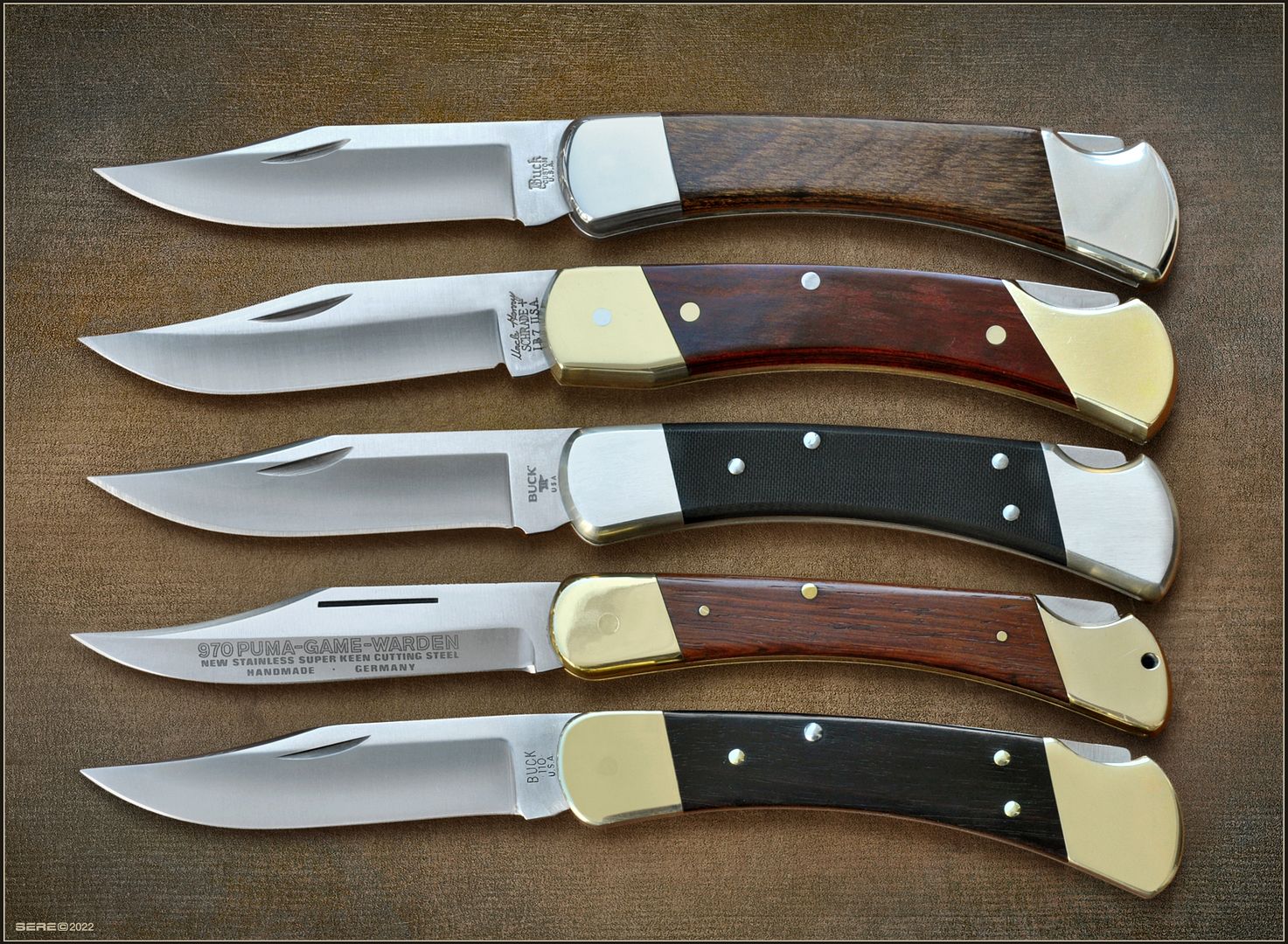 FOLDING-HUNTERS.jpg
