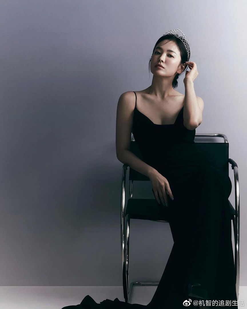 Chaumet Jewelry Complements Song Hye Kyo in New Elegant Pictorial