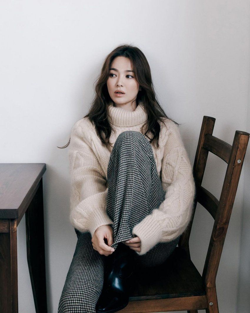 Song Hye Kyo Beautifully Warm and Cozy in New December 2020 Winter ...