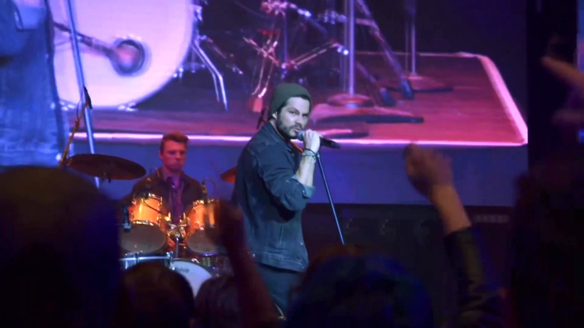 Dylan O'Brien Curb Your Enthusiasm s11e02