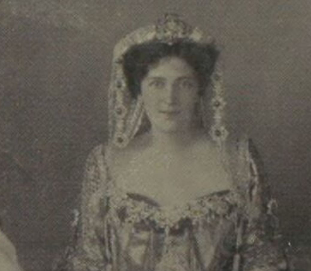 1905_Fancy_Dress_detail