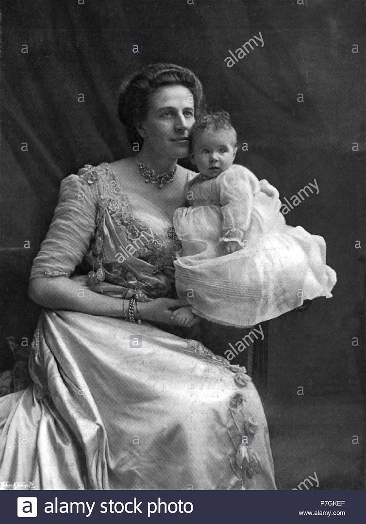 1908_with_daughter_Margaret_P7GKEF