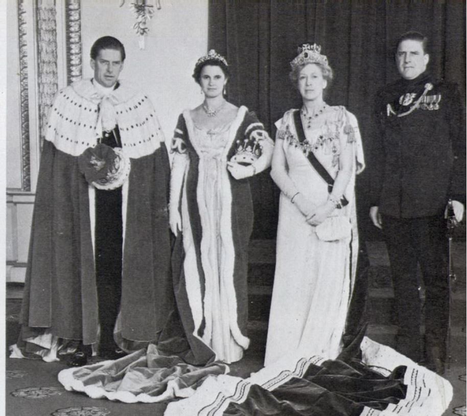 1953_Coronation_family(2)