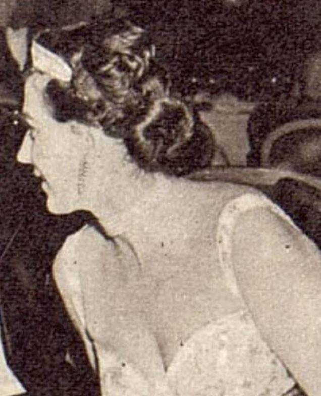 1955_Tatler_23_Nov_tiara