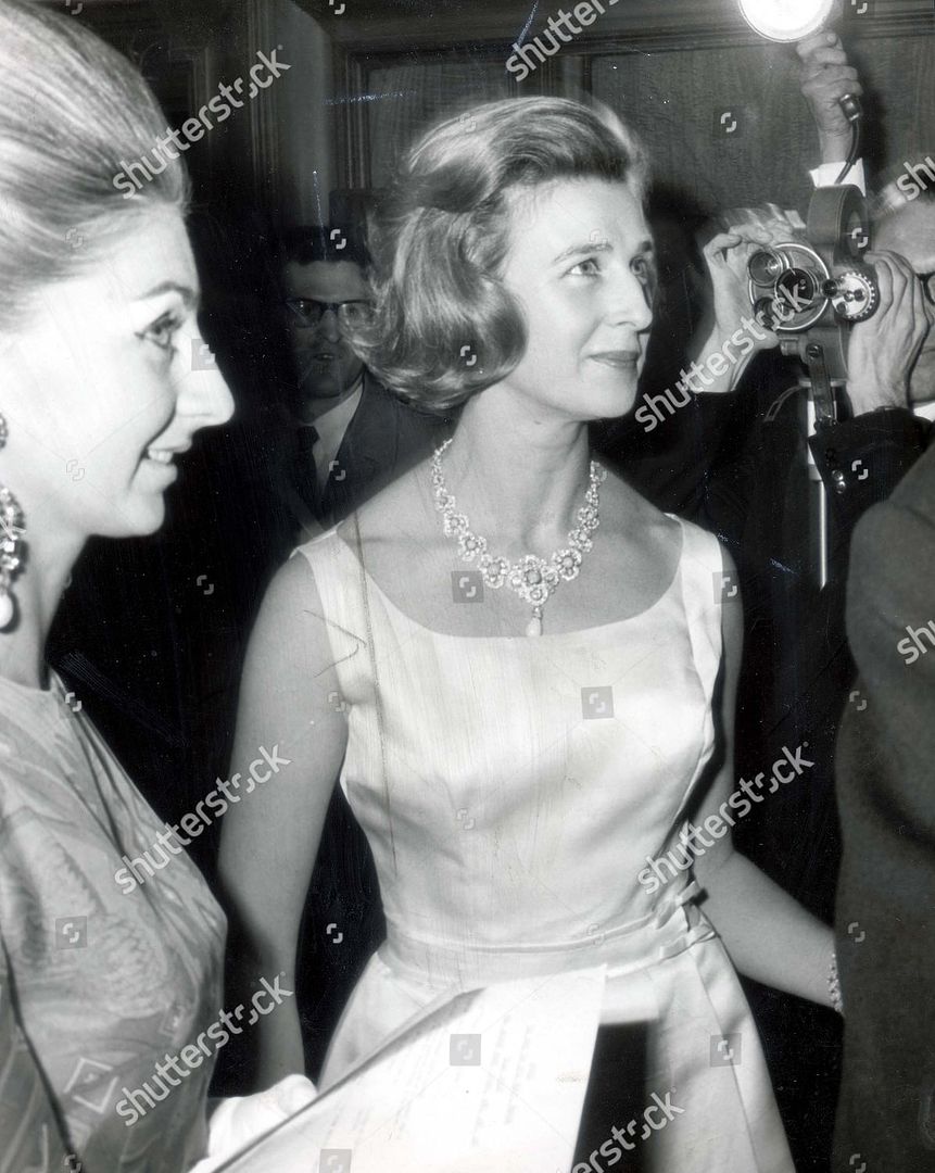 1967_Premier_Casino_Royale_necklace