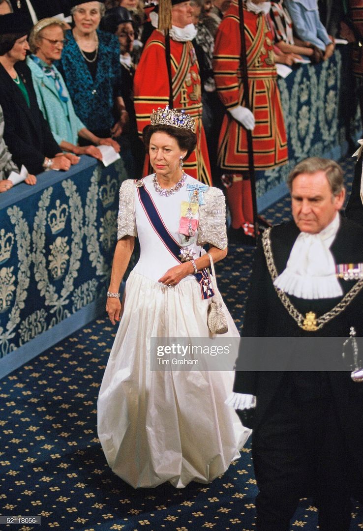 1987_25_June_Opening_Parliament_gettyimages-52118056-and_diamond_watch