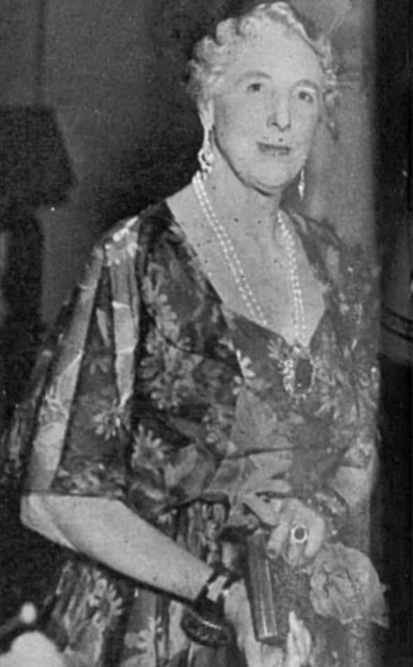 Sketch 19 Nov 1952 as Dowager. Pink topaz brooch and bracelet
