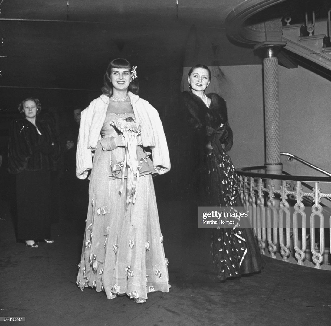 Virginia as debutant Metropoletian Opera with mother unnamed 1947 gettyimages-50615287-2048x2048