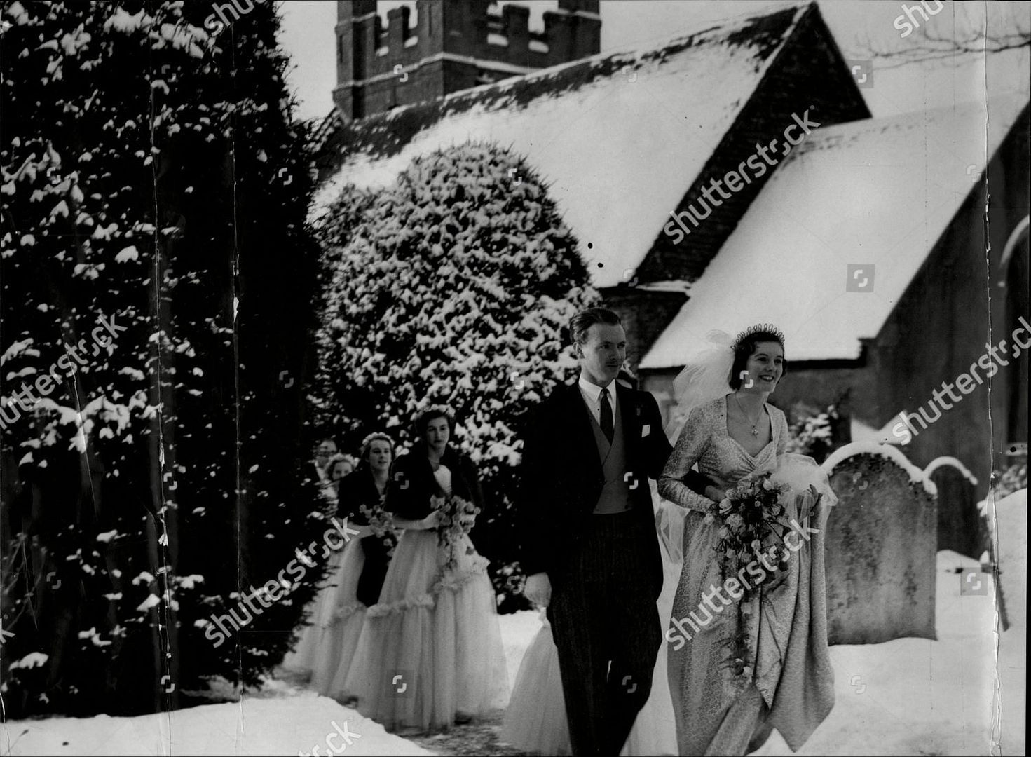Dec_1950_the_wedding_of_ronald_nall_cain_to_elizabeth_stallard_now_divorced_shutterstock_editorial_2587279a