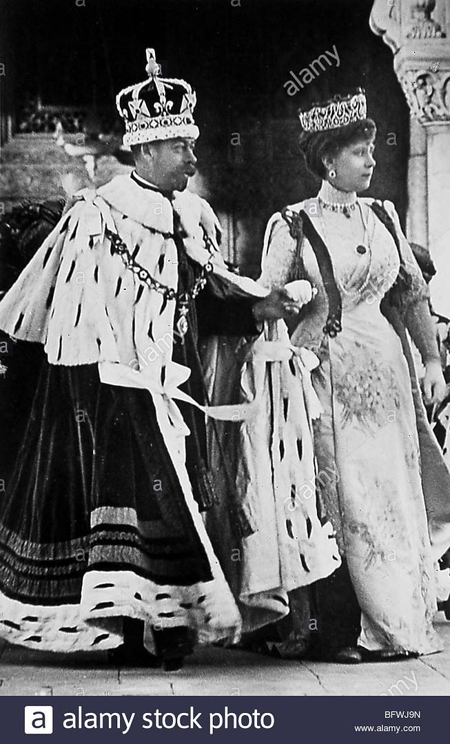 Delhi_Durbar_3_coronation-of-george-v-1865-1936-king-of-england-as-emperor-of-india-BFWJ9N