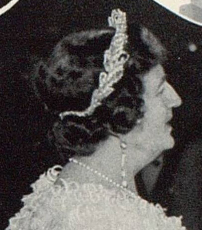 Tatler_11_July_1934_detail