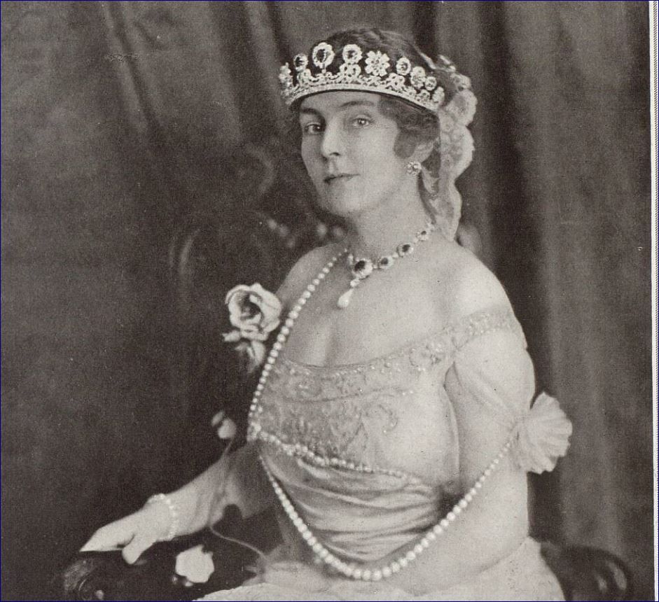 Tatler_25_July_1917_detail